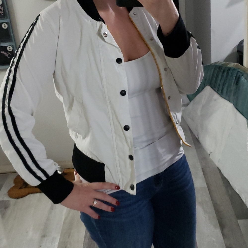 🥳 Bomber jacket - Picture 2 of 4